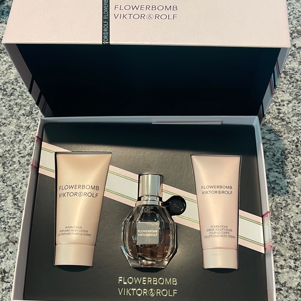 Flower bomb gift set
